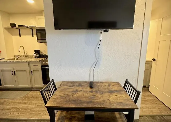 Apartment Country Railroad Green River