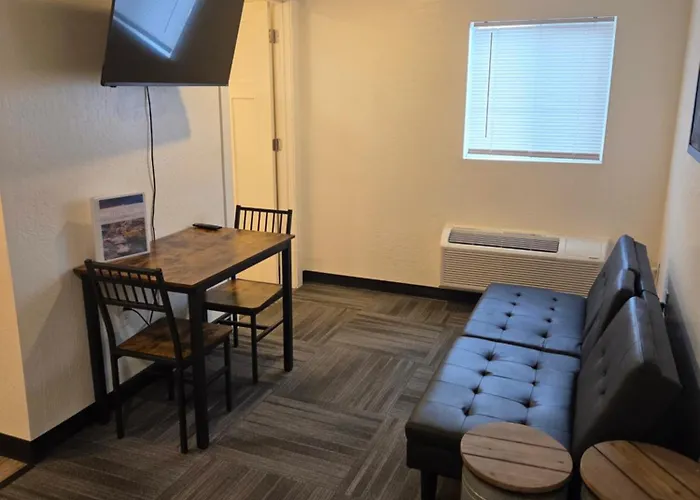 Country Railroad Apartment *